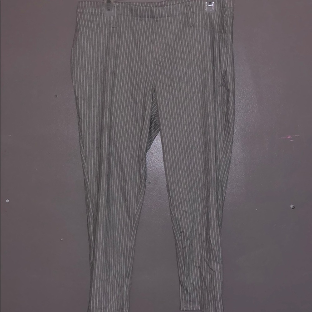 Calf length stripped Jeggings